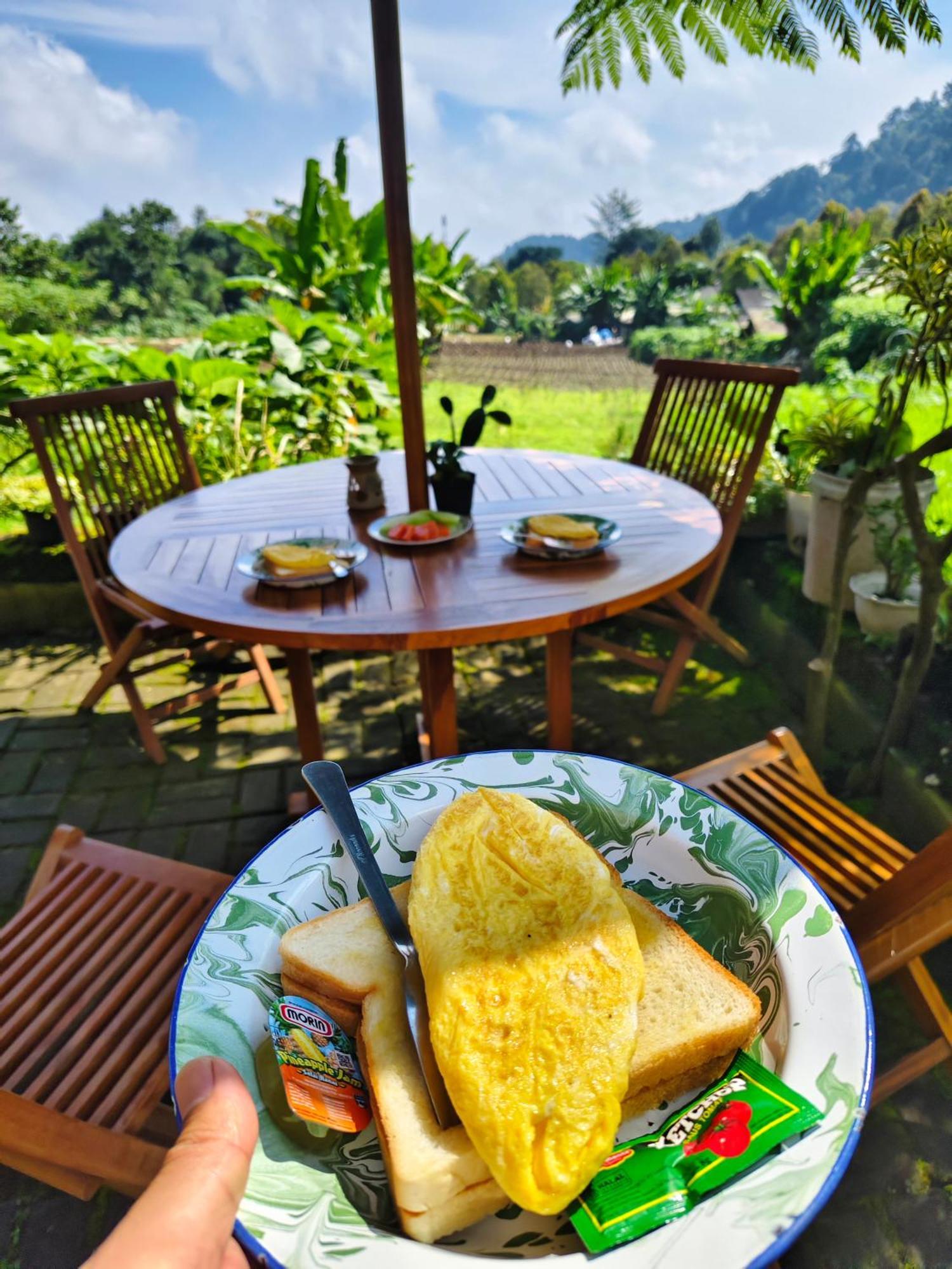 Kopikuin Bromo Homestay Probolinggo Exterior photo